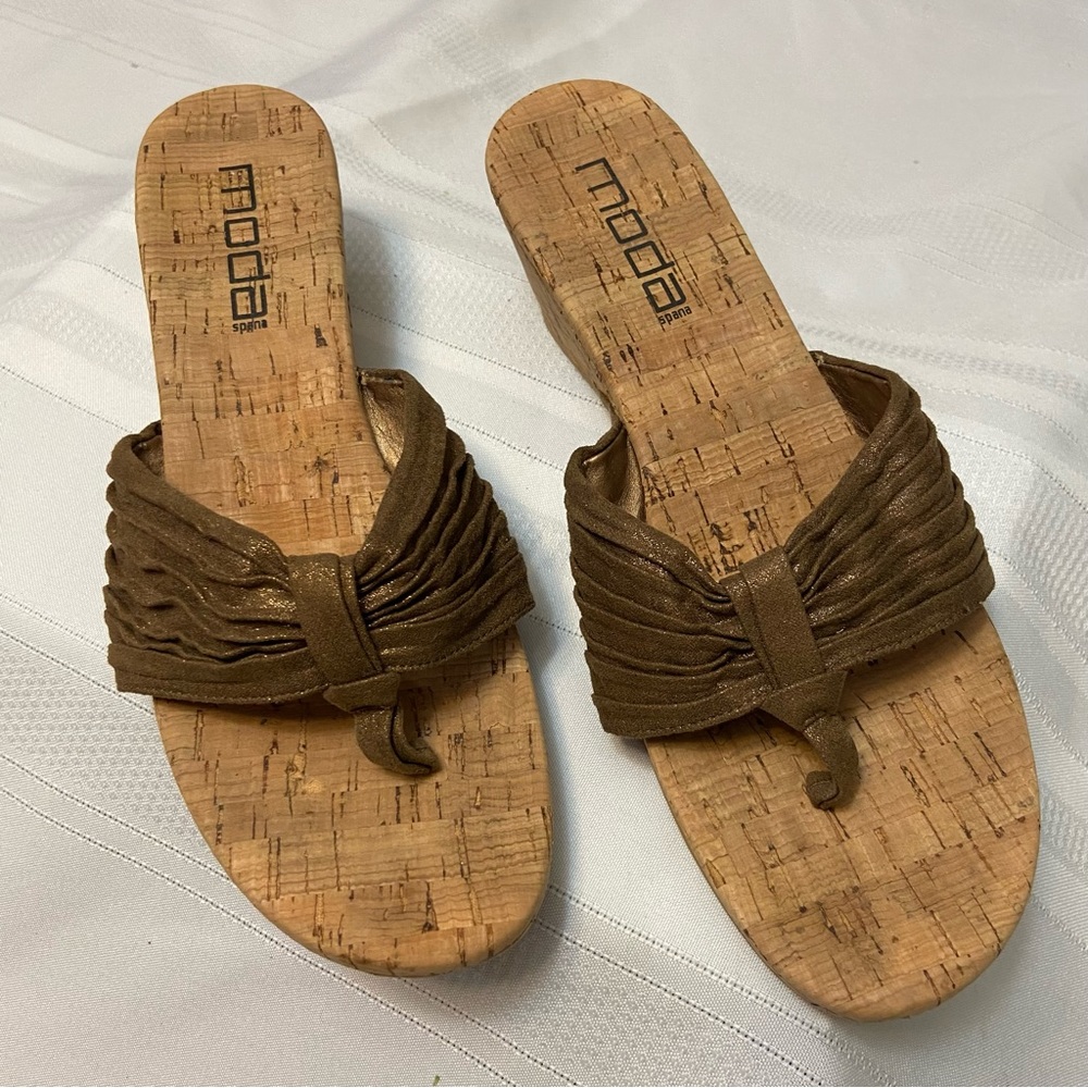 SALE - Moda Womens Cork Wedge Thong Metallic Brown Mesh Fabric Sandals -size 8
